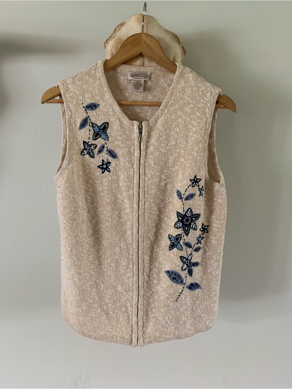 Northern Reflections Beige Knit Vest